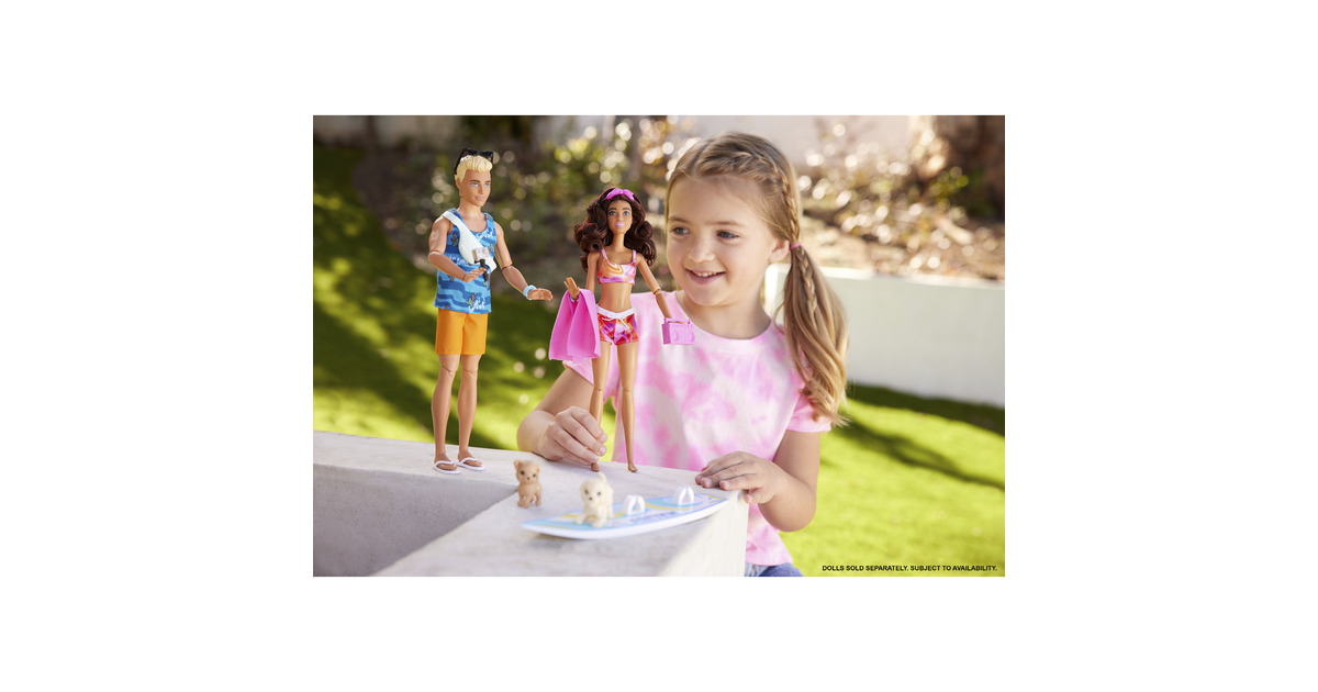 Barbie - Grande Amica, bambola bionda alta 71 cm con top rosa, gonna in denim e stivali da cowboy, collana, borsetta e accessori inclusi, giocattolo per bambini, 3+ anni, HYT84