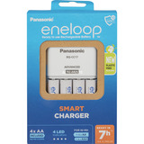 Panasonic Caricatore eneloop Universal Smart Charger Set, Caricabatterie bianco
