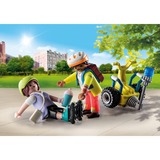 PLAYMOBIL City Life Starter Pack Soccorso con Balance-Racer, Giochi di costruzione 