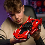 LEGO Technic 42212 Ferrari FXX K, Macchina Giocattolo da Esposizione con Motore V12 con Pistoni Mobili, Idea Regalo 10+ Anni, Giochi di costruzione Macchina Giocattolo da Esposizione con Motore V12 con Pistoni Mobili, Idea Regalo 10+ Anni, Set da costruzione, 10 anno/i, Plastica, 897 pz, 1,14 kg