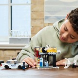 LEGO 76311, Giochi di costruzione 