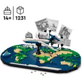 LEGO Family 41838 Momenti di Viaggio, Mappa del Mondo con Aereo e Supporto Foto da Costruire, Idea Regalo Ragazzi e Ragazze, Giochi di costruzione Mappa del Mondo con Aereo e Supporto Foto da Costruire, Idea Regalo Ragazzi e Ragazze, Set da costruzione, 14 anno/i, Plastica, 1231 pz, 2,27 kg