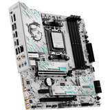 MSI 7E66-001R, Scheda madre 