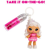 MGA Entertainment Yummiland Lip Gloss Doll Sour Sweeties - Misty Cakes, Bambola Mini bambola, Femmina, 4 anno/i, Bambino/Bambina, Multicolore