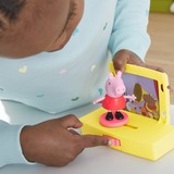 Hasbro Peppa Pig - La Scuola di Peppa Pig, playset con frasi e suoni, per bambini di età prescolare dai 3 anni in su Marvel Spider-Man Peppa Pig - La Scuola di Peppa Pig, playset con frasi e suoni, per bambini di età prescolare dai 3 anni in su, Scuola, Peppa Pig, 3 anno/i, Batterie incluse, Stilo AA, Multicolore
