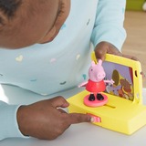 Hasbro Peppa Pig - La Scuola di Peppa Pig, playset con frasi e suoni, per bambini di età prescolare dai 3 anni in su Marvel Spider-Man Peppa Pig - La Scuola di Peppa Pig, playset con frasi e suoni, per bambini di età prescolare dai 3 anni in su, Scuola, Peppa Pig, 3 anno/i, Batterie incluse, Stilo AA, Multicolore