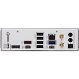 MSI 7E75-001R, Scheda madre 