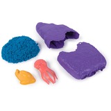 Spin Master Kinetic Sand, Project Planet, Barriera corallina con 227 g di sabbia da gioco blu e 2 attrezzi, materiali sostenibili concepiti per la salvaguardia dell'ambiente, giocattoli sensoriali per bambini dai 3 anni in su, Gioco di sabbia 