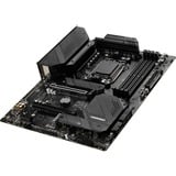 MSI 7D75-001R, Scheda madre Nero