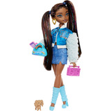 Mattel HYC22, Bambola 