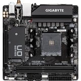 GIGABYTE A520I AC Scheda madre - Supporta CPU AMD Ryzen 5000 Series AM4, VRM digitale a 6 fasi, fino a 5300MHz DDR4 (OC), 1xPCIe 3.0 M.2, WIFI, GbE LAN, USB 3.2 Gen1 VRM digitale a 6 fasi, fino a 5300MHz DDR4 (OC), 1xPCIe 3.0 M.2, WIFI, GbE LAN, USB 3.2 Gen1, AMD, Socket AM4, AMD Ryzen 3000 Series, Socket AM4, 64 GB, DDR4-SDRAM