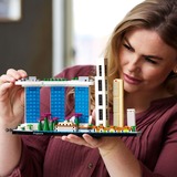 LEGO Architecture Singapore, Giochi di costruzione Set da costruzione, 18 anno/i, Plastica, 827 pz, 689 g