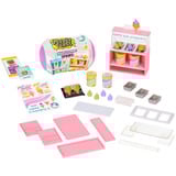 MGA Entertainment Spaces Furniture Pack in PDQ, Bricolage Miniverse Spaces Furniture Pack in PDQ, Cafe, 8 anno/i, Multicolore, Plastica