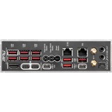 MSI 7E49-001R, Scheda madre 
