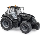 bruder DEUTZ-FAHR 8280 TTV Warrior, Veicolo modello 