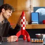 LEGO Ideas Il razzo lunare di Tintin, Giochi di costruzione Kit Modellismo per Adulti, 5 Minifigure, Cane, Decorazioni Fai da Te, Regalo per Fan, Set da costruzione, 18 anno/i, Plastica, 1283 pz, 1,49 kg