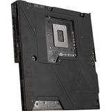 MSI 7E21-001R, Scheda madre Nero