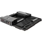 MSI 7E21-001R, Scheda madre Nero