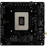 ASRock 90-MXBQQ0-A0UAYZ, Scheda madre 