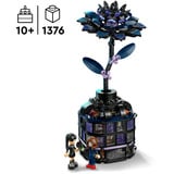 LEGO Wednesday 76784 Fiore di Dalia Nero, Giocattolo Apribile con Vaso, 2 Mini Bamboline e Accessori, Regalo per Bambini 9+, Giochi di costruzione Giocattolo Apribile con Vaso, 2 Mini Bamboline e Accessori, Regalo per Bambini 9+, Set da costruzione, 9 anno/i, Plastica, 358 pz, 388 g