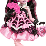 Mattel JBG74, Bambola 