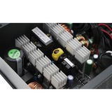 DeepCool PF700 alimentatore per computer 700 W 20+4 pin ATX ATX Nero Nero, 700 W, 220 - 240 V, 50 Hz, 100 W, 696 W, 100 W