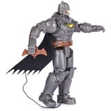 Spin Master BATMAN Personaggio Batman Deluxe Battle Strike con suoni in scala 30 cm, Gioco figura DC Comics BATMAN Personaggio Batman Deluxe Battle Strike con suoni in scala 30 cm, Personaggio d'azione da collezione, Fumetti, Batterie richieste