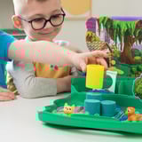 Spin Master Kinetic Sand, Parco Giochi dei Cuccioli, 680 g di Sabbia, 3 Accessori Multiuso a Forma di Cagnolino, 2 Attrezzi per la Sabbia, Comoda Valigetta, Giocattoli per Bambini e Bambine, 3+ anni, Gioco di sabbia Kinetic Sand , Parco Giochi dei Cuccioli, 680 g di Sabbia, 3 Accessori Multiuso a Forma di Cagnolino, 2 Attrezzi per la Sabbia, Comoda Valigetta, Giocattoli per Bambini e Bambine, 3+ anni, Sabbia cinetica per bambini, 3 anno/i, Plastica, Multicolore