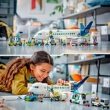 LEGO City 60367 Aereo Passeggeri, Modellino di Aeroplano Giocattolo da Costruire con 9 Minifigure e Veicoli dell'Aeroporto, Giochi di costruzione Modellino di Aeroplano Giocattolo da Costruire con 9 Minifigure e Veicoli dell'Aeroporto, Set da costruzione, 7 anno/i, Plastica, 913 pz, 1,92 kg