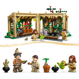 LEGO Harry Potter Castello di Hogwarts: lezione di erbologia, Giochi di costruzione Set da costruzione, 8 anno/i, Plastica, 390 pz, 524 g