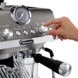 DeLonghi La Specialista Arte Evo Titan - Cold Brew, Macchina per espresso titanio/in acciaio inox
