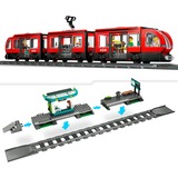LEGO City 60423 Tram e Fermata del Tram, Treno Giocattolo da Costruire con Stazione e Vagoni Ferroviari, Giochi per Bambini 7+, Giochi di costruzione Treno Giocattolo da Costruire con Stazione e Vagoni Ferroviari, Giochi per Bambini 7+, Set da costruzione, 7 anno/i, Plastica, 811 pz, 1,65 kg