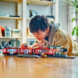 LEGO City Tram e fermata del tram, Giochi di costruzione Set da costruzione, 7 anno/i, Plastica, 811 pz, 1,65 kg