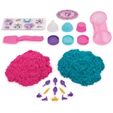 Spin Master Kinetic Sand Shimmer, set di gioco Laboratorio di pasticceria unicorni, 453 g di Kinetic Sand (verde acqua luccicante e rosa neon), 8 attrezzi unicorno, giocattoli sensoriali per bambini da 3 anni in su Kinetic Sand Shimmer, set di gioco Laboratorio di pasticceria unicorni, 453 g di (verde acqua luccicante e rosa neon), 8 attrezzi unicorno, giocattoli sensoriali per bambini da 3 anni in su, Sabbia cinetica per bambini, 3 anno/i, Multicolore