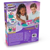 Spin Master Kinetic Sand Shimmer, set di gioco Laboratorio di pasticceria unicorni, 453 g di Kinetic Sand (verde acqua luccicante e rosa neon), 8 attrezzi unicorno, giocattoli sensoriali per bambini da 3 anni in su Kinetic Sand Shimmer, set di gioco Laboratorio di pasticceria unicorni, 453 g di (verde acqua luccicante e rosa neon), 8 attrezzi unicorno, giocattoli sensoriali per bambini da 3 anni in su, Sabbia cinetica per bambini, 3 anno/i, Multicolore