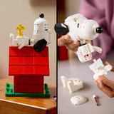 LEGO Ideas Peanuts: La cuccia di Snoopy, Giochi di costruzione Kit Modellismo da Esposizione per Adulti con Personaggi di Snoopy e Woodstock, Set da costruzione, 18 anno/i, Plastica, 964 pz, 1,25 kg, Vendita al dettaglio