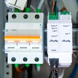 Shelly Shelly_Pro_3EM_400A, Strumento di misura bianco