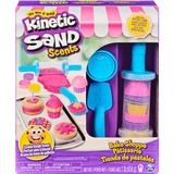 Spin Master Kinetic Sand Scents, set di gioco Laboratorio di pasticceria con 454 g di sabbia neon profumata e 16 attrezzi e formine (esclusiva Walmart) Kinetic Sand Scents, set di gioco Laboratorio di pasticceria con 454 g di sabbia neon profumata e 16 attrezzi e formine (esclusiva Walmart), Sabbia cinetica per bambini, 3 anno/i, Multicolore