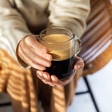 Krups Vertuo Pop Nespresso by XN9201, Macchina a capsula Nero/Bianco, Macchina per caffè a capsule, 0,56 L, Capsule caffè, 1500 W, Nero, Bianco