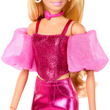 Mattel Barbie Deluxe Style in outfit metallico rosa, Bambola 