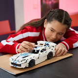 LEGO Technic Dodge Viper GTS-R Auto sportiva, Giochi di costruzione Macchina Giocattolo con Motore V10, Sterzo e Differenziale, Regalo da 10+, Set da costruzione, 10 anno/i, Plastica, 805 pz, 1,1 kg