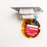 Shelly Wave 1 PM, Relè rosso