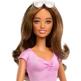 Mattel HRH17, Bambola 