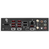 ASUS ROG STRIX X670E-F GAMING WIFI AMD X670 Socket AM5 ATX, Scheda madre Nero, AMD, Socket AM5, AMD Ryzen™ 7, DDR5-SDRAM, 128 GB, DIMM