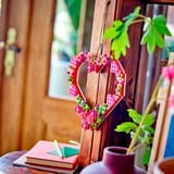 LEGO Iconic 40638 Cuore Ornamento Giocattolo, Kit Arti e Mestieri da Esposizione con Fiori, Foglie e Cuoricini, Regalo per Bambini 9+, Giochi di costruzione Kit Arti e Mestieri da Esposizione con Fiori, Foglie e Cuoricini, Regalo per Bambini 9+, Set da costruzione, 9 anno/i, Plastica, 254 pz, 188 g