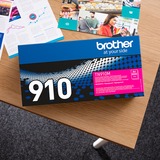 Brother TN-910M cartuccia toner 1 pz Originale Magenta 9000 pagine, Magenta, 1 pz