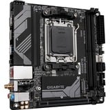 GIGABYTE B650I AX Scheda madre - AMD Ryzen serie 9000, VRM a 5+2+1 fasi, fino a 6400 MHz DDR5 (OC), 1xPCIe 4.0 M.2, LAN 2,5 GbE, WIFI 6E, USB 3.2 Gen 2 Nero/grigio, VRM a 5+2+1 fasi, fino a 6400 MHz DDR5 (OC), 1xPCIe 4.0 M.2, LAN 2,5 GbE, WIFI 6E, USB 3.2 Gen 2, AMD, Socket AM5, AMD Ryzen 7000 Series, AMD Ryzen 8000 Series, AMD Ryzen 9000 Series, Socket AM5, DDR5-SDRAM, 128 GB
