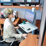 Ergotron WorkFit-C Single LD, postazione di lavoro mobile per stare in piedi e seduti, Tavolo da lavoro grigio