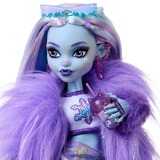 Mattel HNF64, Bambola 