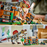 LEGO Jurassic World Fuga dello Spinosaurus, Giochi di costruzione Giocattolo Interattivo con Dino, Moto e 2 Minifigure, Regalo da 9+, Set da costruzione, 9 anno/i, Plastica, 820 pz, 810 g